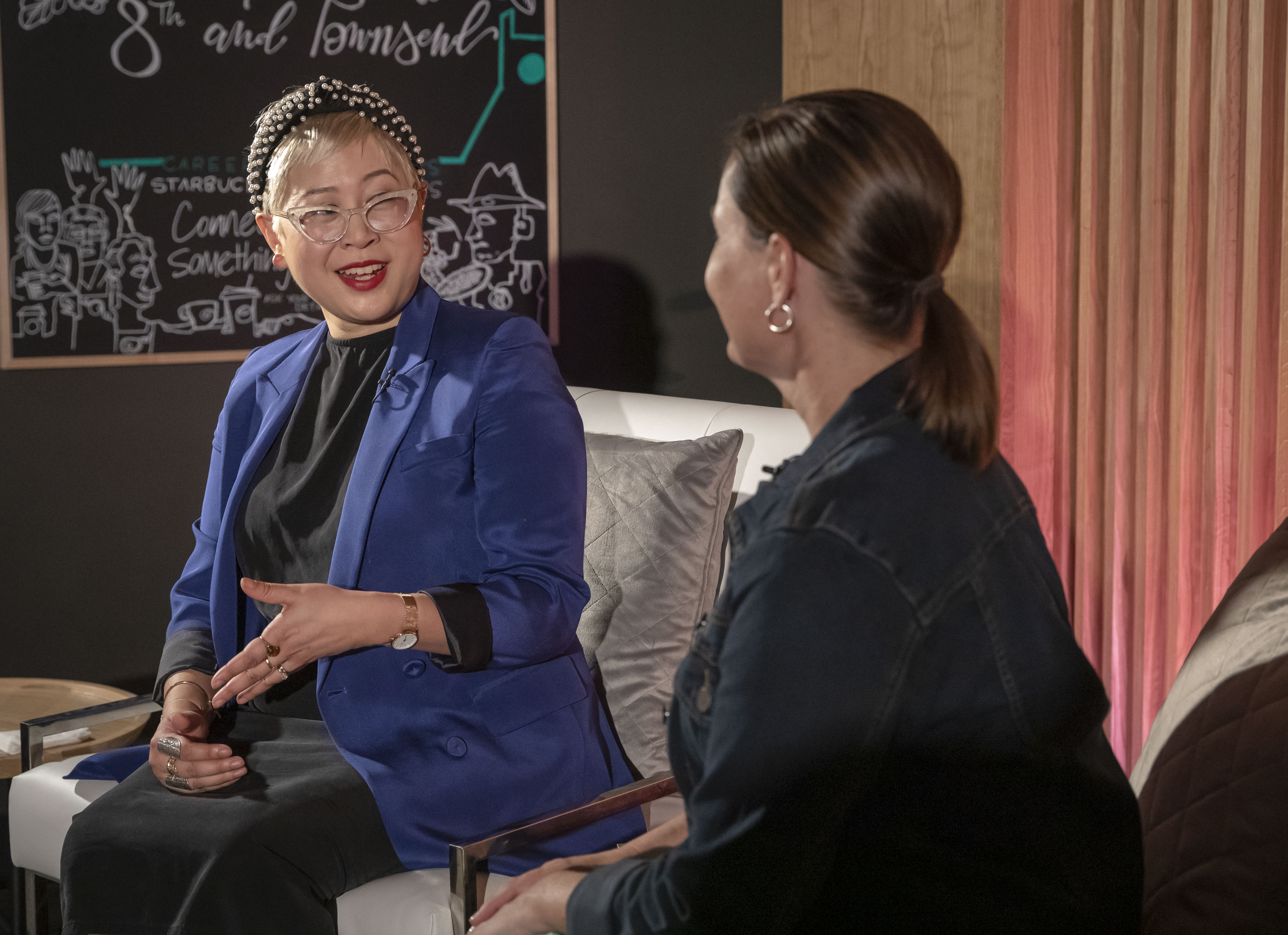 Entwicklungsreihe zum sogenannten „Third Place”: „Gespräche über psychische Gesundheit” mit Esmé Weijun Wang TPDSG06